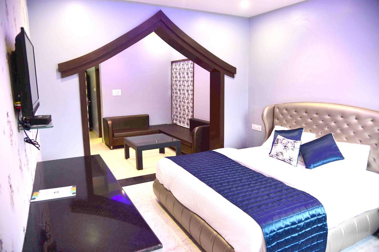 Fabhotel Kangra Roadway Inn Tanda Buitenkant foto